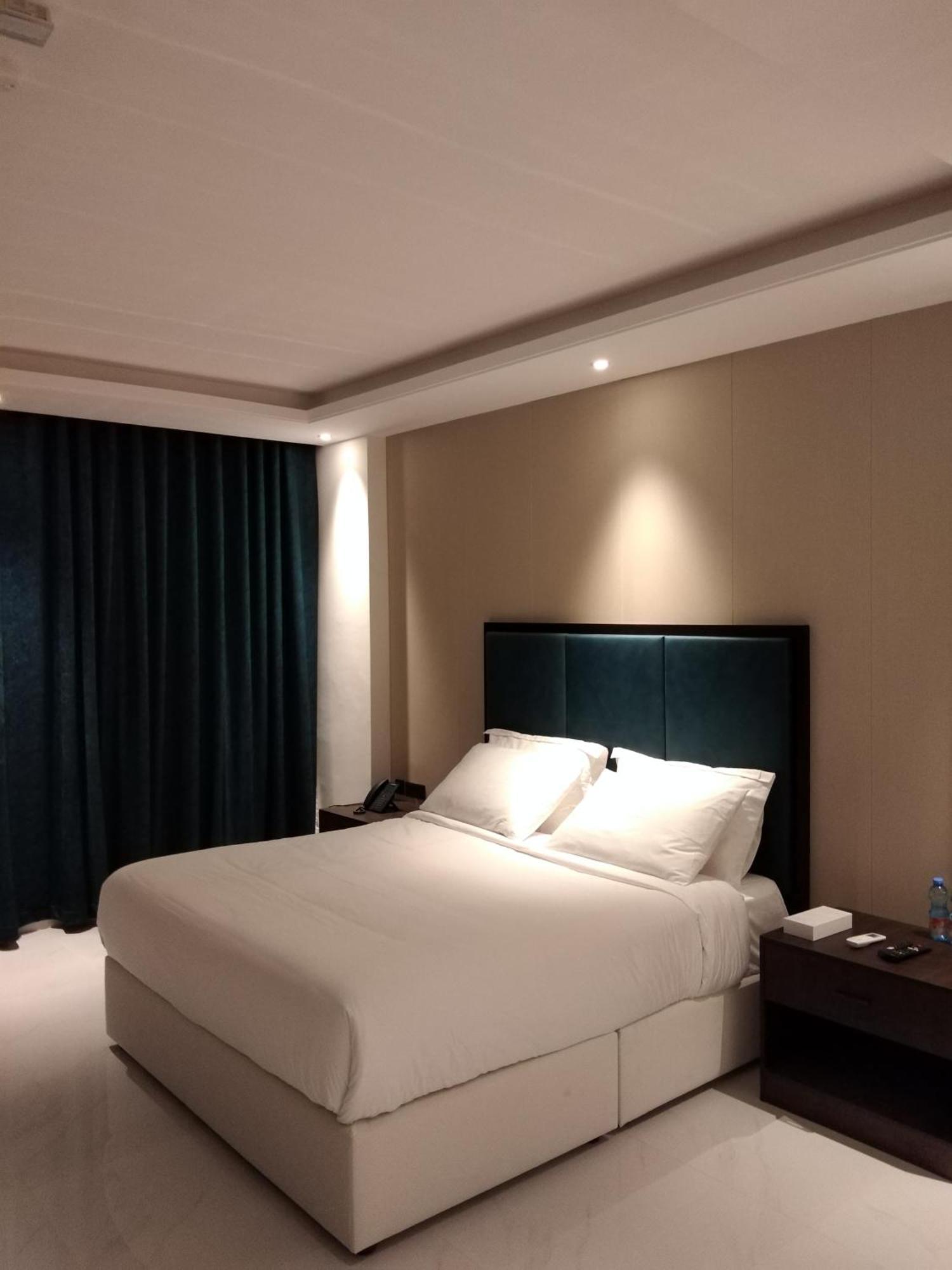 Nebula Hotel Duqm Luaran gambar