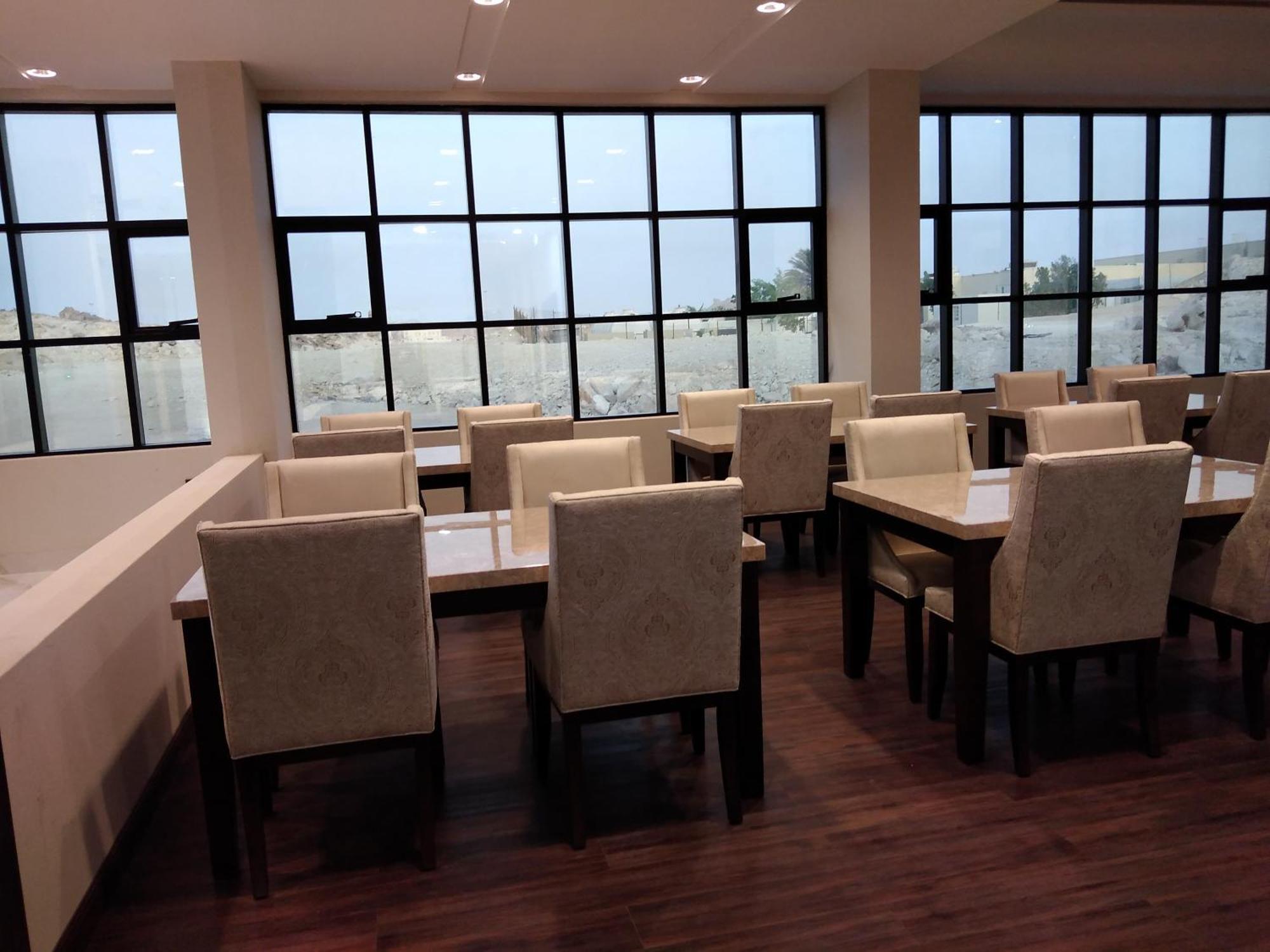 Nebula Hotel Duqm Luaran gambar